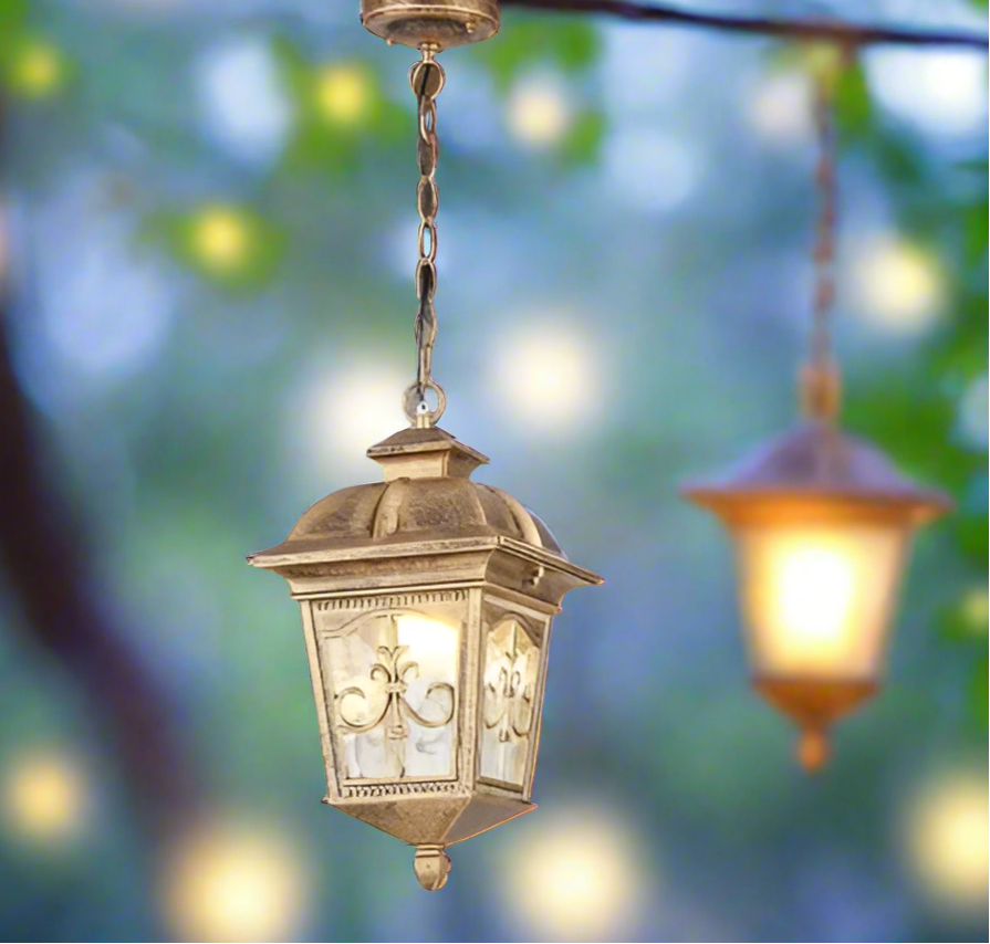 B1 Outdoor Light