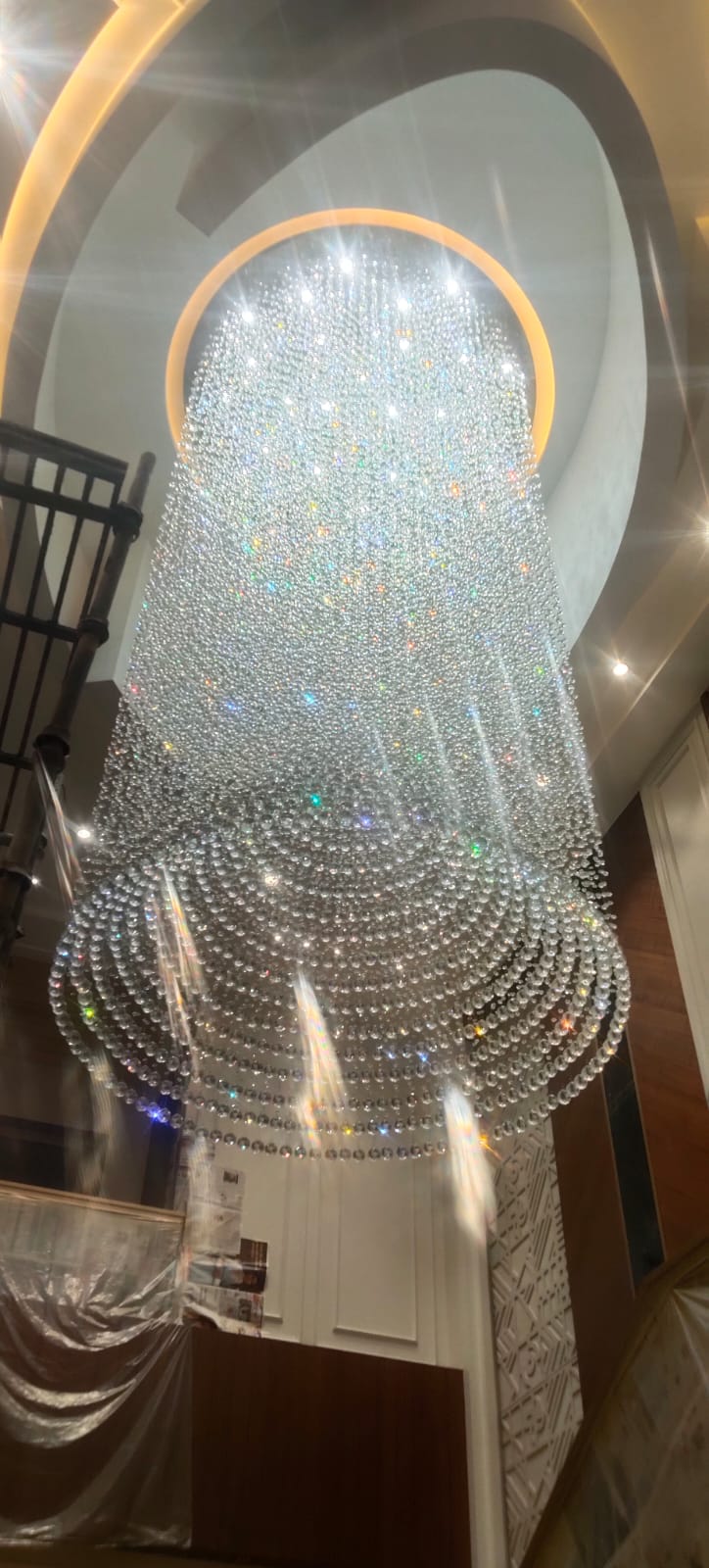Elegant Spiral Orb Raindrop Chandelier
